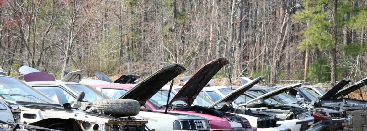 Michigan salvage title scrap title laws explained Benton Harbor MI 49022 Square Deal Auto Salvage Berrien County